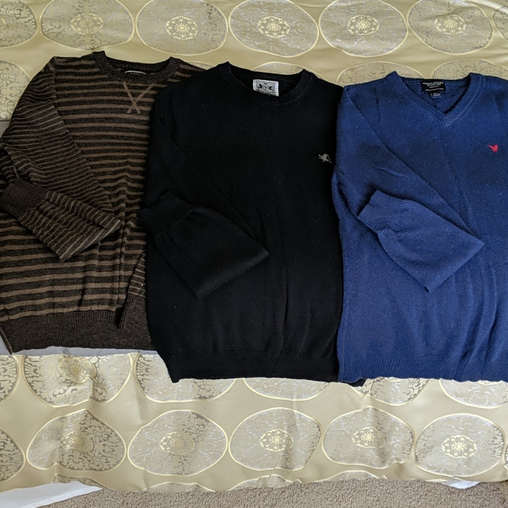 Men's sweaters size medium